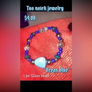 Glass bead bracelet hand made by top notch jewelry